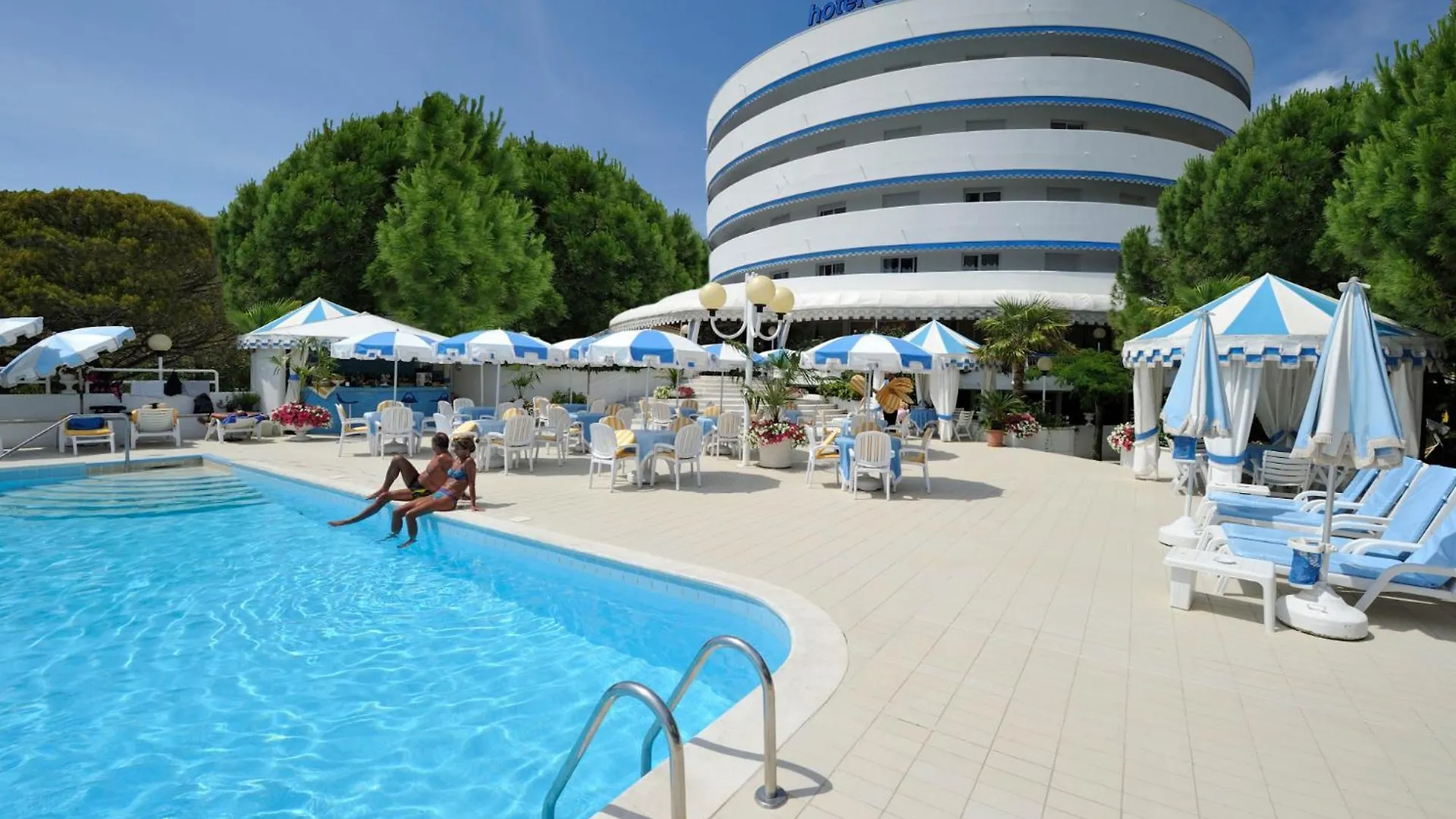 Hotel Corallo Μπιμπιόνε