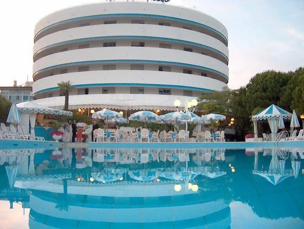 Hotel Corallo Μπιμπιόνε 4*,  Ιταλία