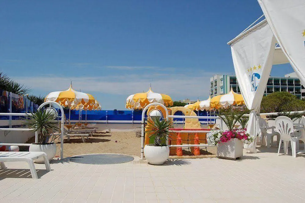 Hotel Corallo Μπιμπιόνε