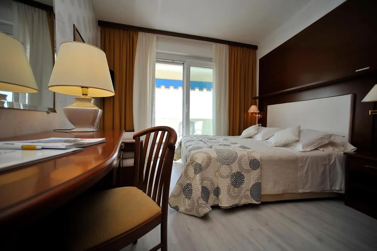 Hotel Corallo Bibione 4*,  Italy