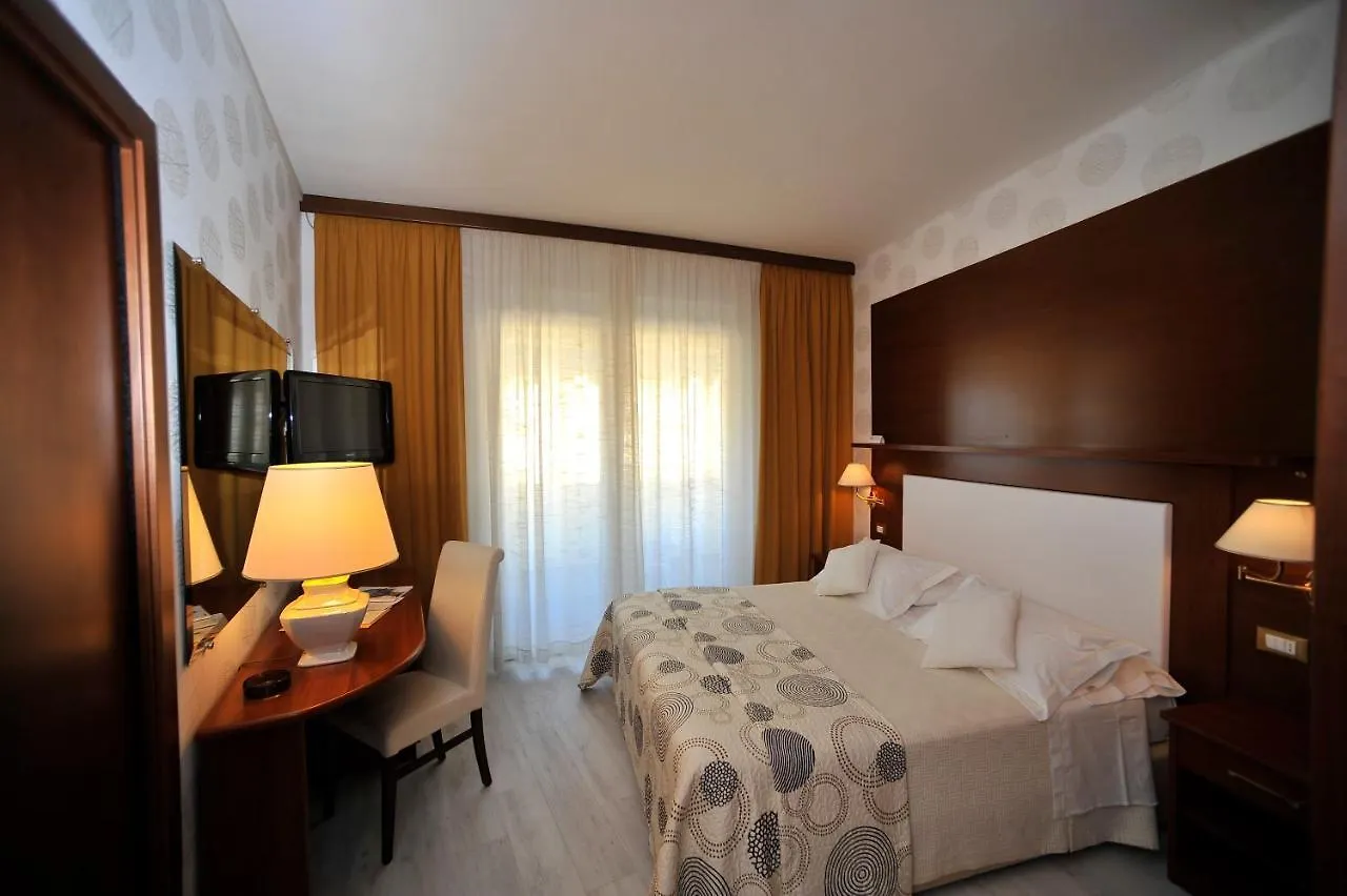 Hotel Corallo Μπιμπιόνε